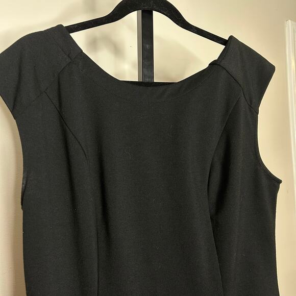 New York & Co Collection Black Dress-size 16-sleeveless, shift zippered, stretch - Picture 2 of 5